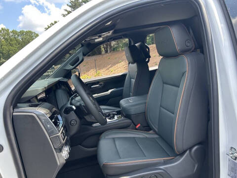 2025 GMC Yukon XL AT4