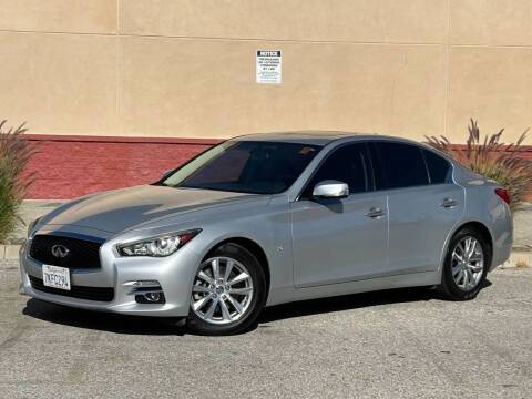 2015 Infiniti Q50 Premium
