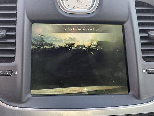 2022 Chrysler 300 Touring