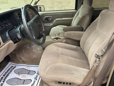 1999 Chevrolet Tahoe LS