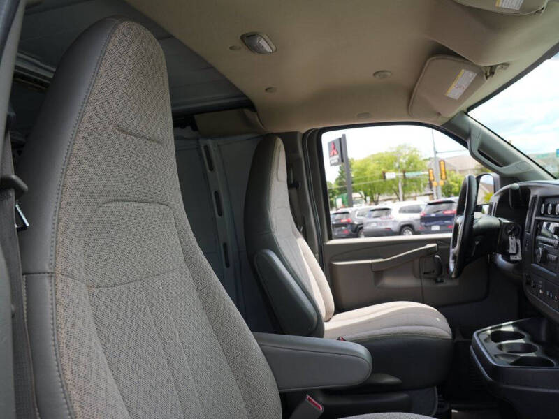 2017 Chevrolet Express 2500