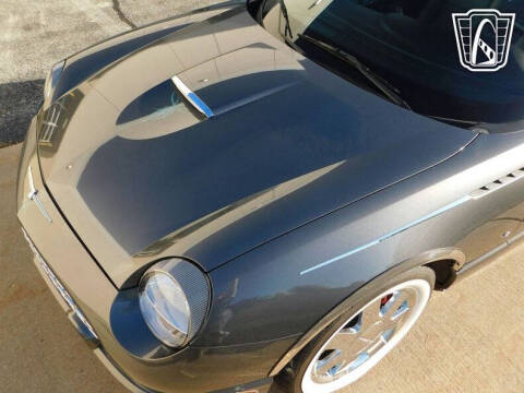 2003 Ford Thunderbird