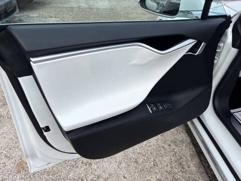 2017 Tesla Model S 75