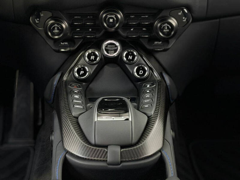 2022 Aston Martin Vantage