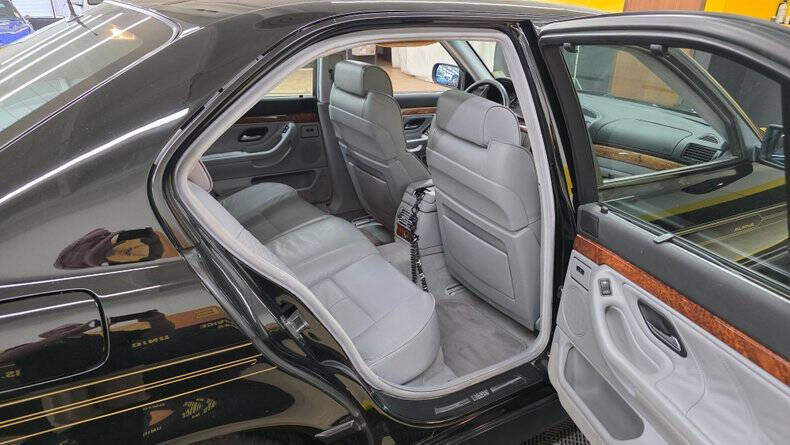 1999 BMW 7 Series 740i