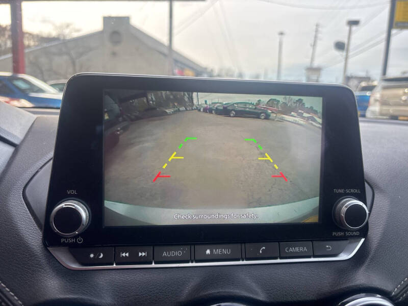 2022 Nissan Sentra SV