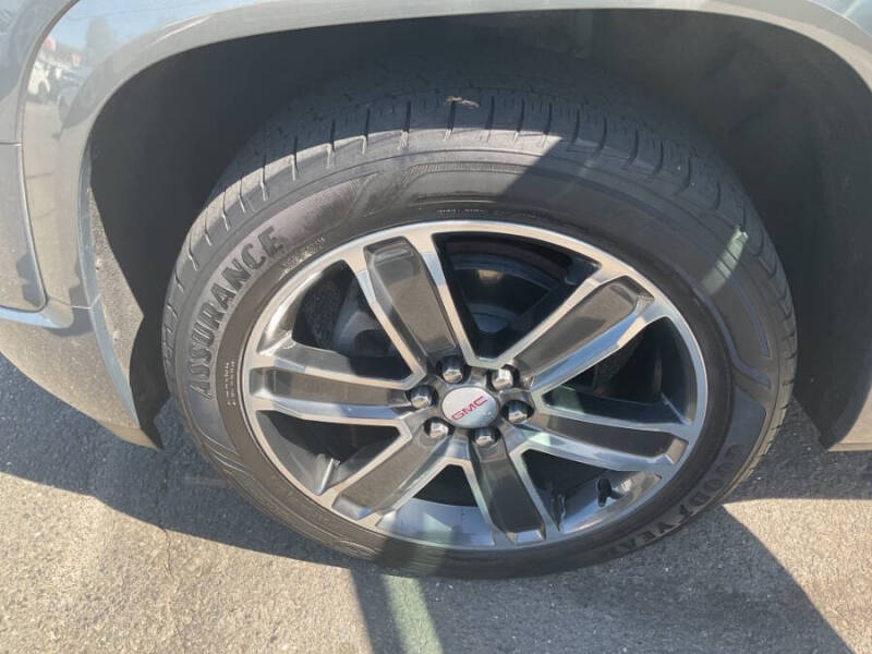 2018 GMC Acadia Denali