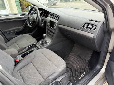 2016 Volkswagen Golf SportWagen TSI S