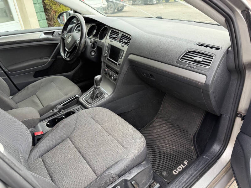 2016 Volkswagen Golf SportWagen TSI S