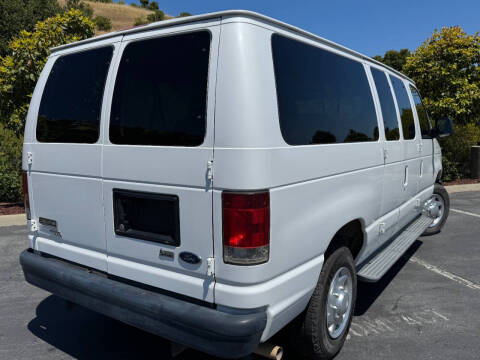 2009 Ford E-Series E-150 XL