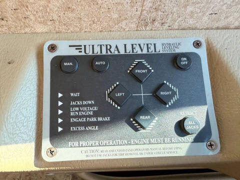 2012 Freightliner XCS Chassis