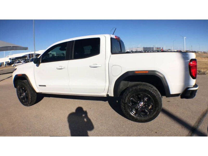 2024 GMC Canyon Elevation