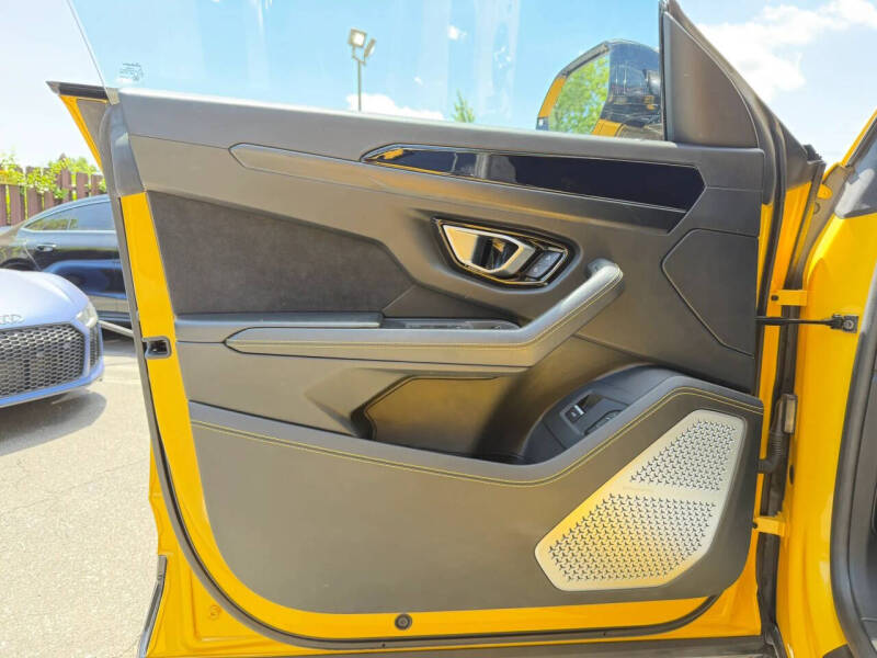 2021 Lamborghini Urus