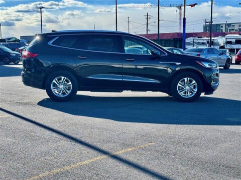 2020 Buick Enclave Essence
