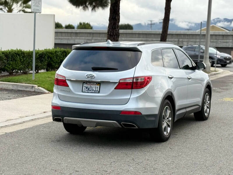 2016 Hyundai Santa Fe SE