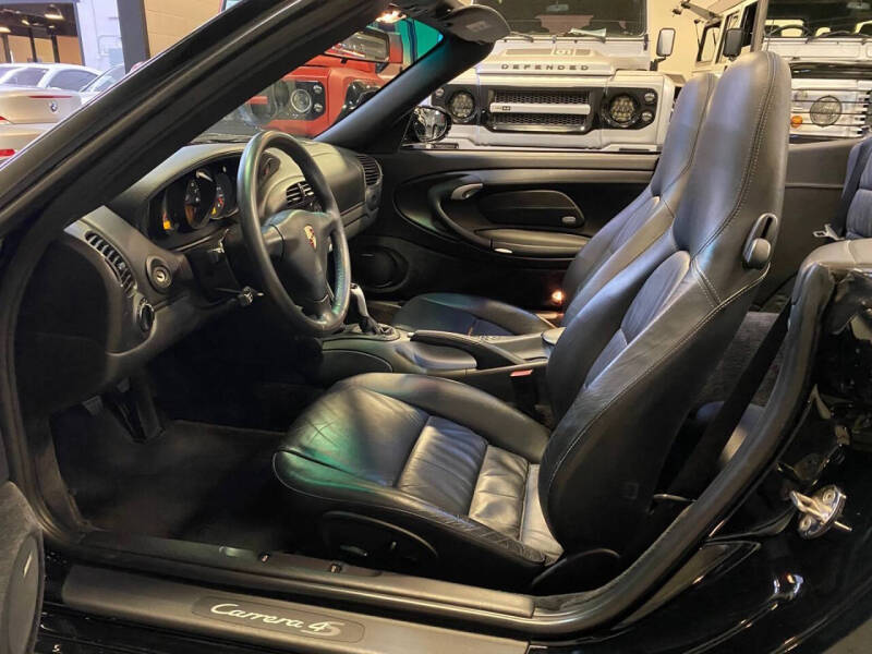 2004 Porsche 911 Carrera 4S