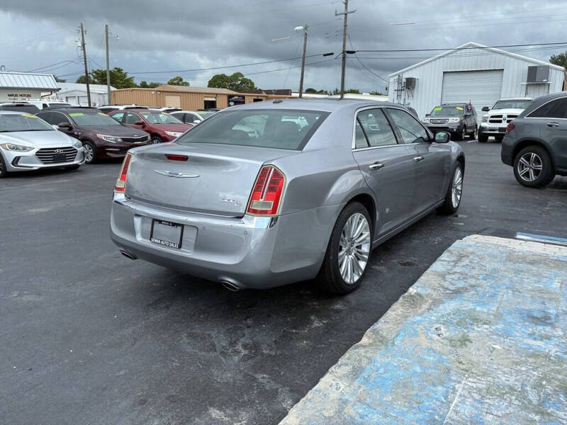 2011 Chrysler 300 C
