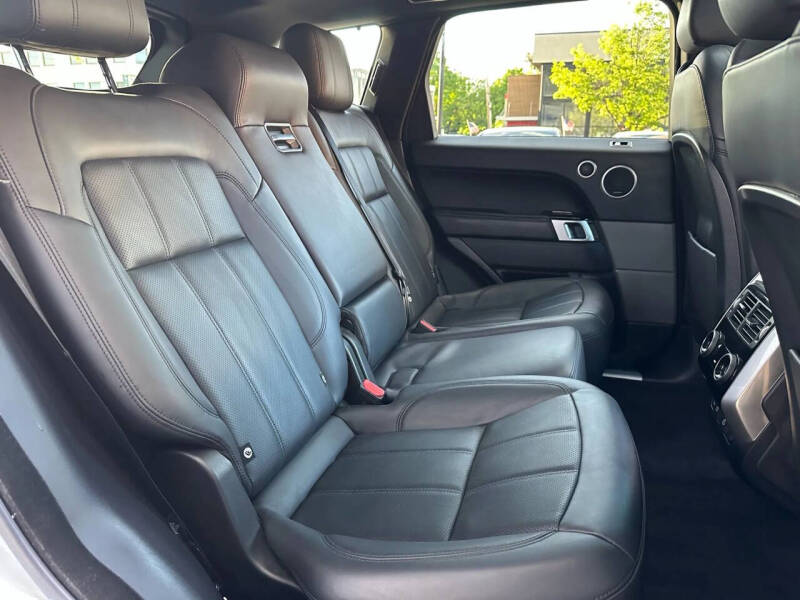 2022 Land Rover Range Rover Sport HSE Silver Edition