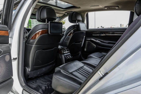 2019 Genesis G90