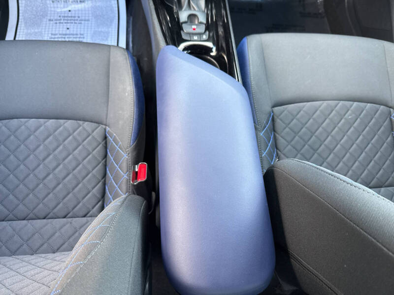 2021 Toyota C-HR XLE