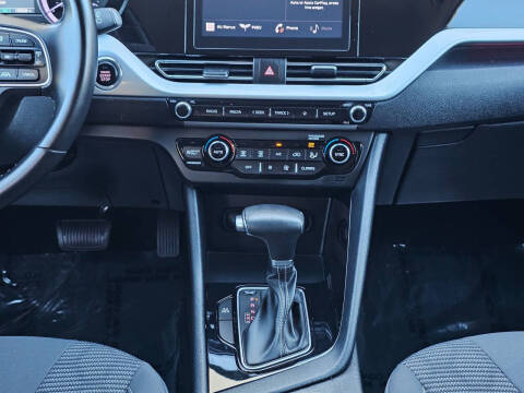 2022 Kia Niro Plug-In Hybrid LXS