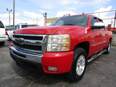 2011 Chevrolet Silverado 1500 for sale at AJA AUTO SALES INC in South Houston TX