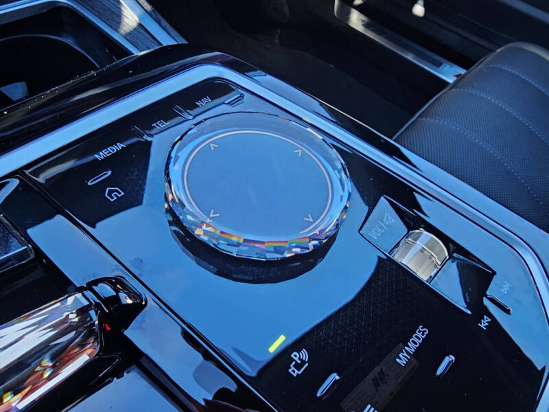 2024 BMW 7 Series 740i xDrive