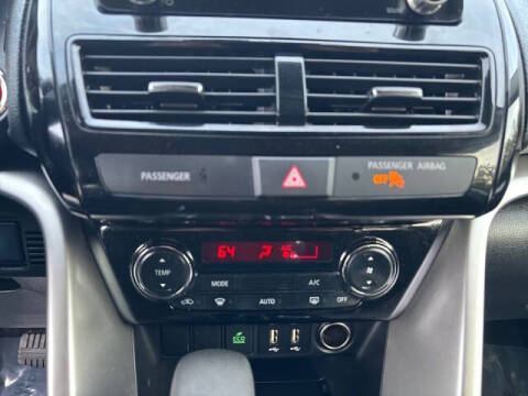 2024 Mitsubishi Eclipse Cross LE