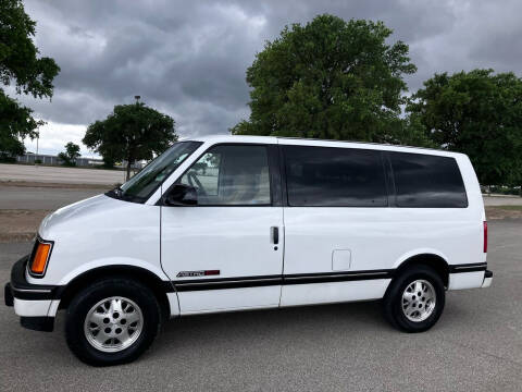 1994 Chevrolet Astro for sale at BRACKEN MOTORS in San Antonio TX