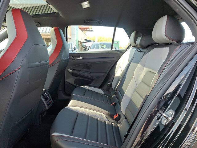 2025 Volkswagen Golf GTI Autobahn