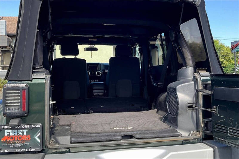 2011 Jeep Wrangler Unlimited Sahara