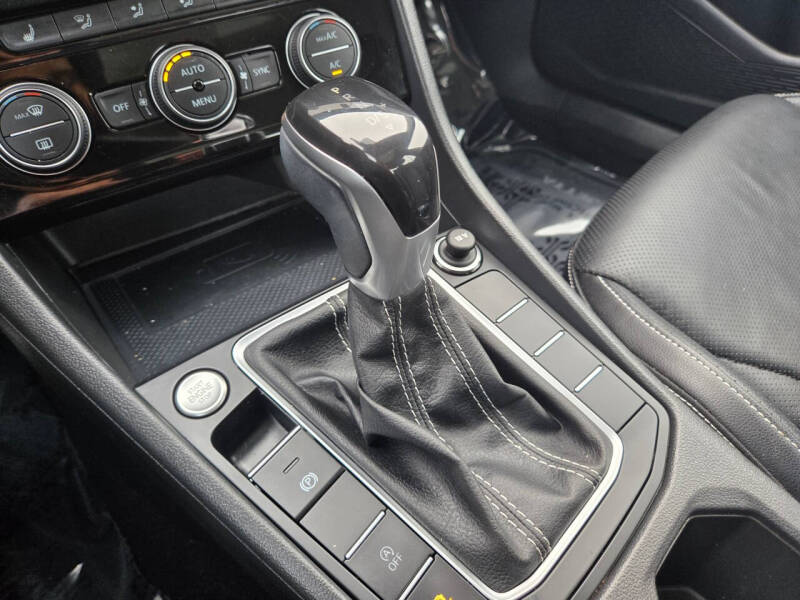 2022 Volkswagen Jetta SEL