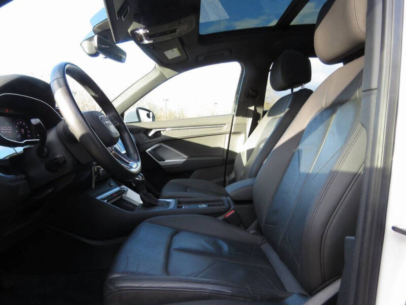 2019 Audi Q3 quattro Premium 45 TFSI