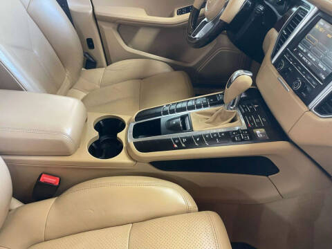 2015 Porsche Macan S