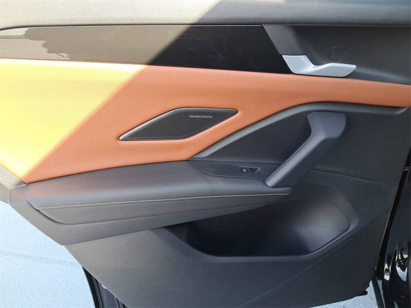 2026 Volkswagen Tiguan SEL R-Line Turbo 4Motion