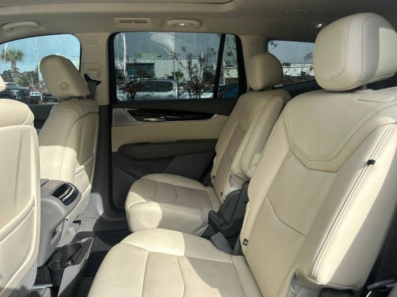 2020 Cadillac XT6 Premium Luxury