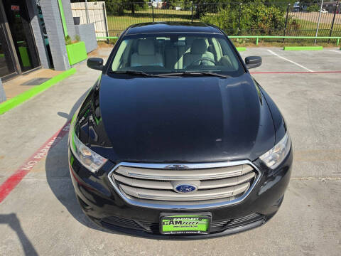 2013 Ford Taurus SE