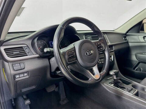 2017 Kia Optima LX Turbo