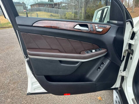 2013 Mercedes-Benz GL-Class GL 550 4MATIC