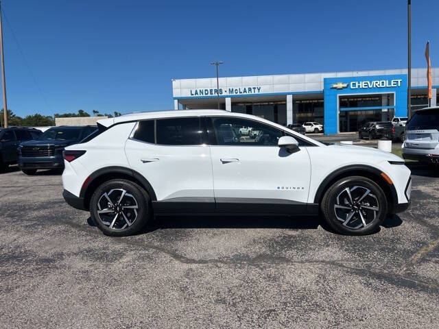 2026 Chevrolet Equinox EV LT 2