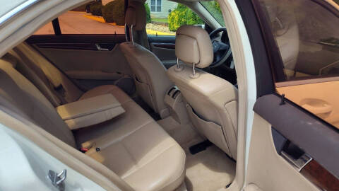 2011 Mercedes-Benz C-Class C 300 Luxury