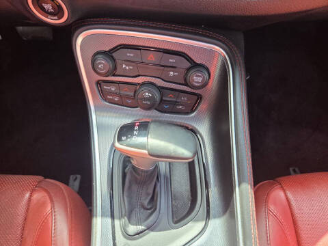 2015 Dodge Challenger SXT Plus