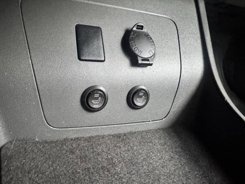 2011 Toyota Prius Three