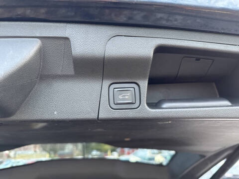 2017 GMC Acadia SLE-2