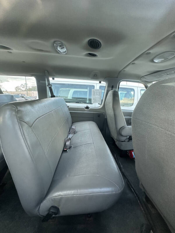 2006 Ford E-150