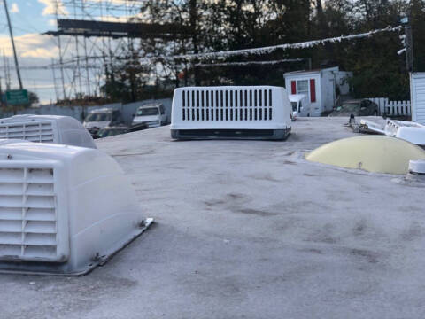 2005 Ford E-Series E-450 SD