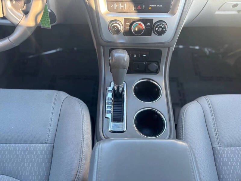 2015 GMC Acadia SLE-1