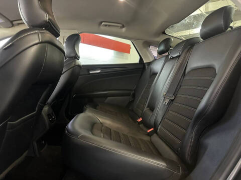 2018 Ford Fusion SE