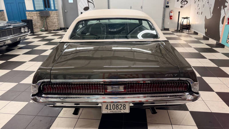 1969 Mercury Cougar XR7