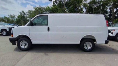 2025 Chevrolet Express 2500